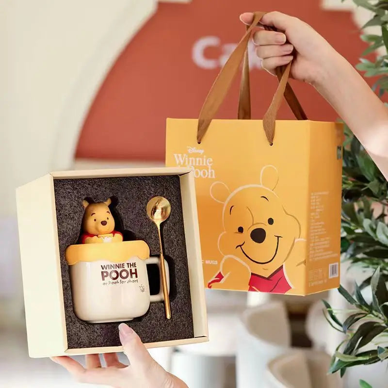 Disney cute Winnie the Pooh Mug Ceramic Mug Gift Strawberry Bear Couple Mug Office Coffee Drinking Girl Birthday Gift Gift