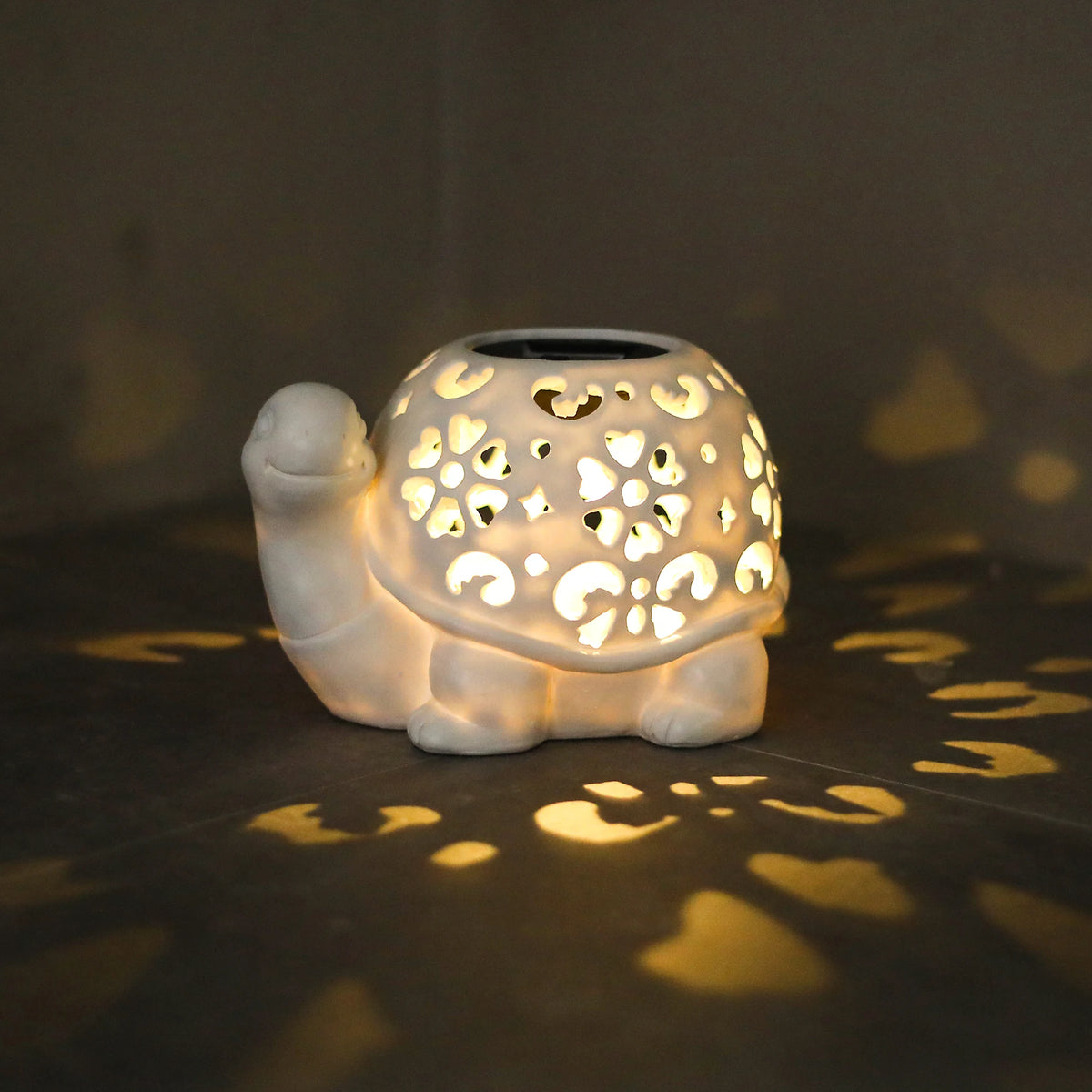 Solar Outdoor Statue with Light Birthday Gift for Mom, Unique Female Gift, Garden Statue for Spring Decoration