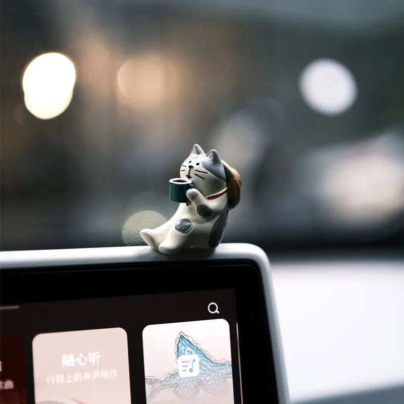 Cute Car Interior Decoration Ornaments Mini Cat Action Figure Auto Dashboard Rearview Mirror Decoration Car Accessories