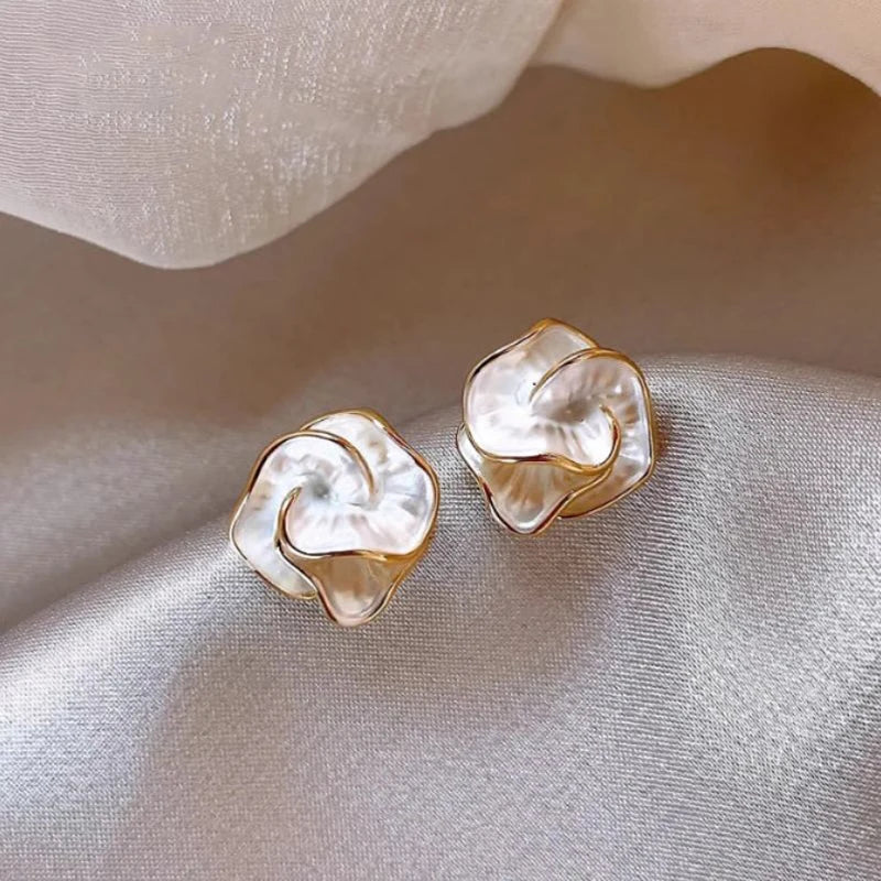 Delicate Camellia Stud Earring For Women Unique Flower Design Ear Stud Temperament White Earrings Daily Jewelry Gift D