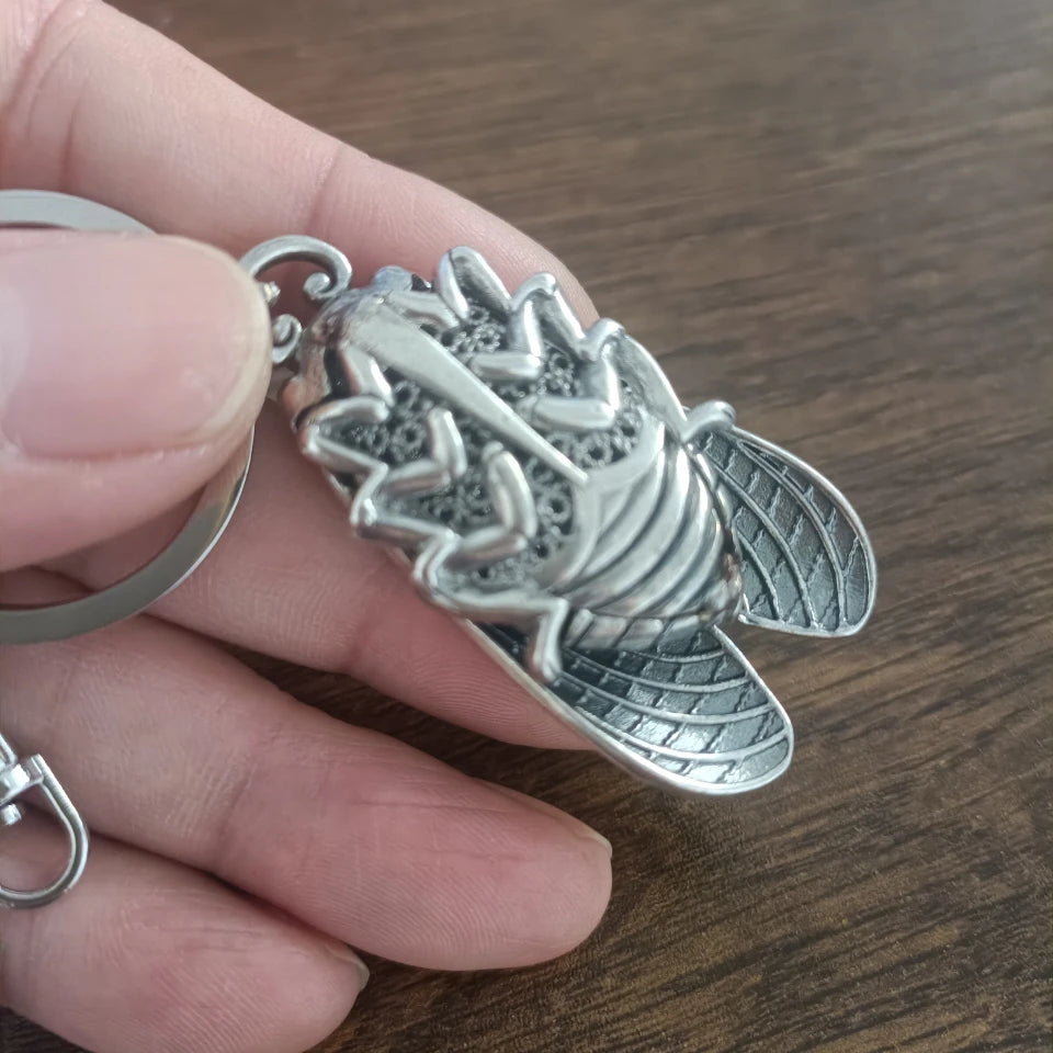 Male Female Unique Keyring Cute Cicada Key Chain for Men Wild Outing Keychain for Men Women Fashion Animal Key Ring Gift