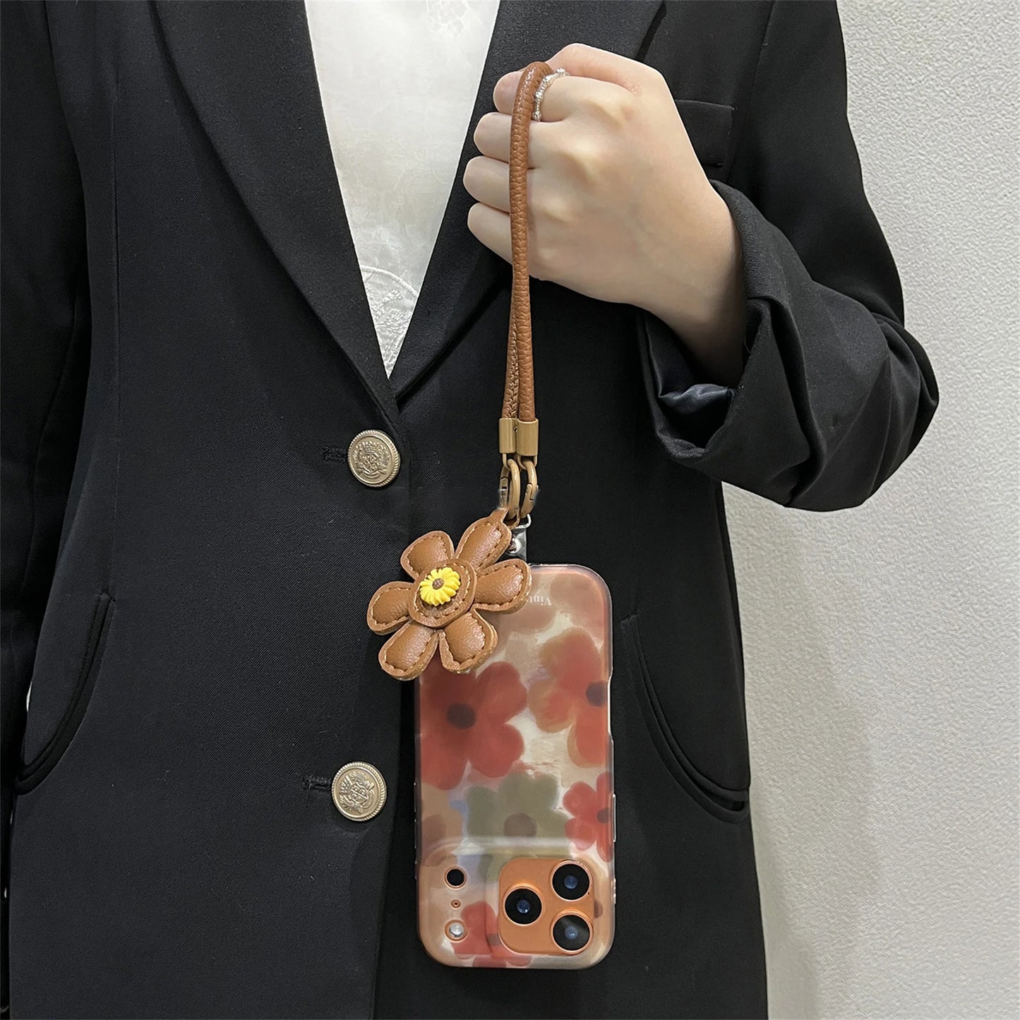 iPhone 17 16 15 14 Pro Max Cover Necklace Leather Chain Pendant Rendering Brown Flower