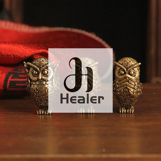 1Pc Bookshelf Decoration Vintage Brass Owl Statue Ear Covering Animal Sculpture Desktop Home Office Ornament Unique Gift