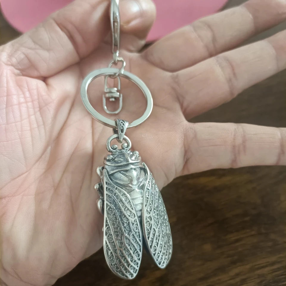 Male Female Unique Keyring Cute Cicada Key Chain for Men Wild Outing Keychain for Men Women Fashion Animal Key Ring Gift