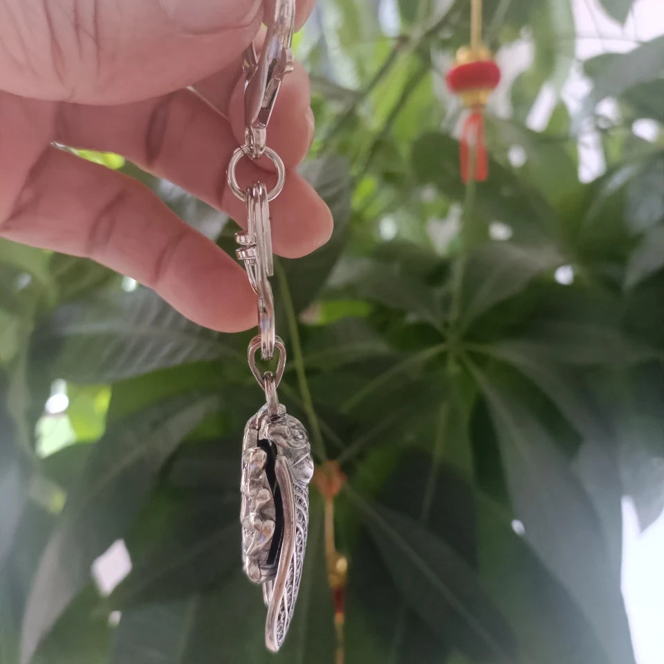 Male Female Unique Keyring Cute Cicada Key Chain for Men Wild Outing Keychain for Men Women Fashion Animal Key Ring Gift