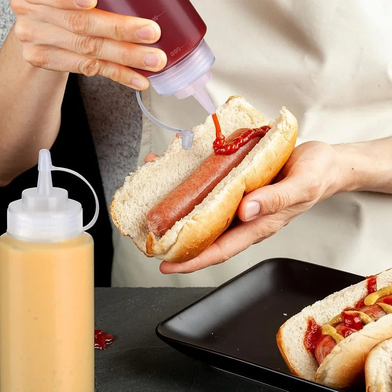 Large Squeeze Condiment Bottles with Nozzles Ketchup BBQ Sauces Olive Oil Bottle Dispenser Squeeze Sauce Bottle Kitchen Gadget